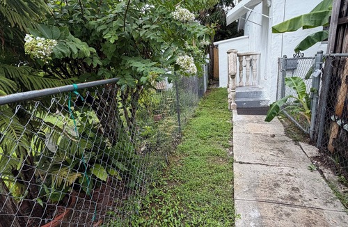 Coral Way Cottage | Charming cottage in delightful Miami perfect for your getaway