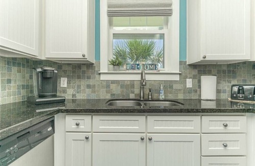 Red Fish Cove House | Charming cottage in Pointe West Resort & walking distance from private beach!