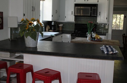 Jefferson Cottage | Charming Cottage in the Heart of the Historic District. Wonderful Getaway