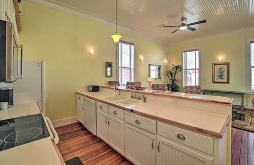 De Funiak Springs Apartment | Charming DeFuniak Apartment in Historic Dtwn!