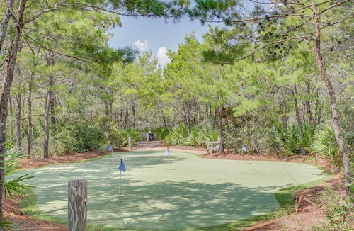 WaterSound Beach Cottage | Charming Guest House with Great Atmosphere & Amenities - Shared Pool