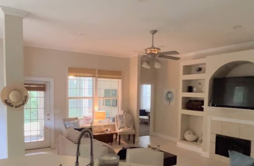 Killearn Estates House | Charming Home located off historic Florida canopy road.