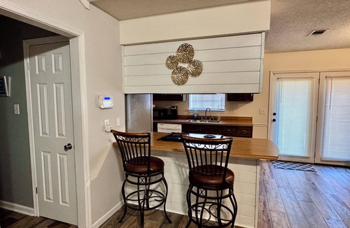 Gulf Hills House | Charming house with AC, WiFi and 2 bedrooms in lovely Ocean Springs.