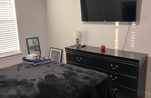 Royse City House | Charming large Room in large house with AC and WiFi in Royse City