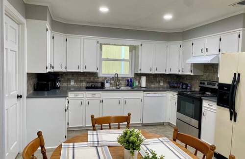 Carthage House | Charming, newly remodeled 2-bedroom duplex near Carthage w/AC, fast WiFi