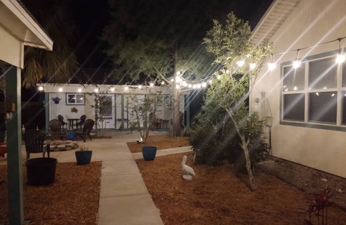Port St. Joe Cottage | Charming pet friendly cottage in downtown Port St Joe