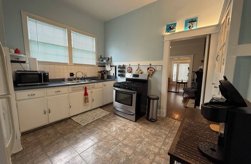 Irish Channel House | Charming shotgun double in Irish Channel, minutes from everything!
