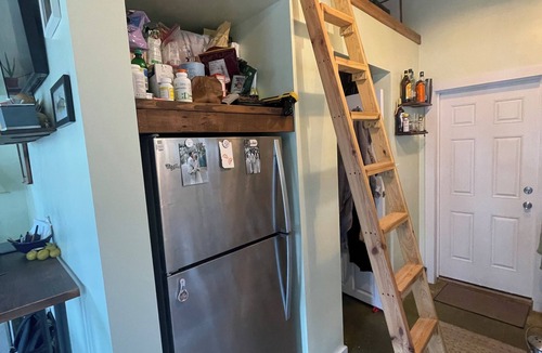 Gulf Shores Cottage | Charming tiny house in Gulf Shores with open loft and lots of natural light