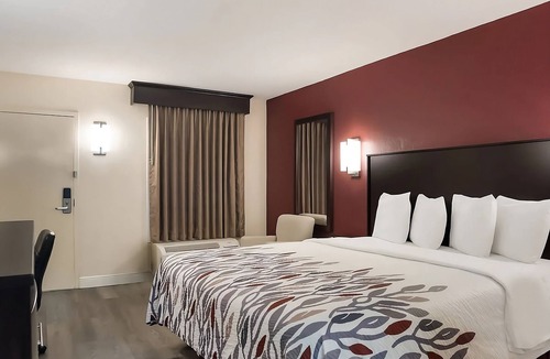 Tupelo Hotel | Charming Tupelo Retreat | Free Parking | 3.5 Miles to Elvis Presley Birthplace