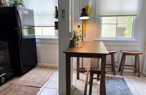 Algiers Point Apartment | Charming Two Bedroom - A Short Walk to the French Quarter Ferry