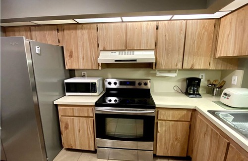 Palma del Mar Condo | Charming waterfront condo in exclusive Isla Del Sol, St. Pete- 2-bed 2-bath