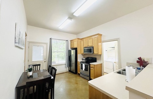 Pine Grove Apartment | Chateau 6, spacious townhouse in Tickfaw, LA
