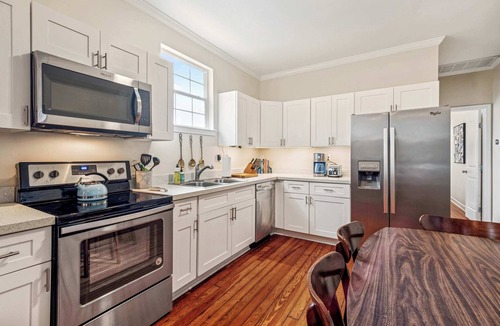 Milan Apartment | Chic Condo w Tranquil Backyard Patio 3br-2ba