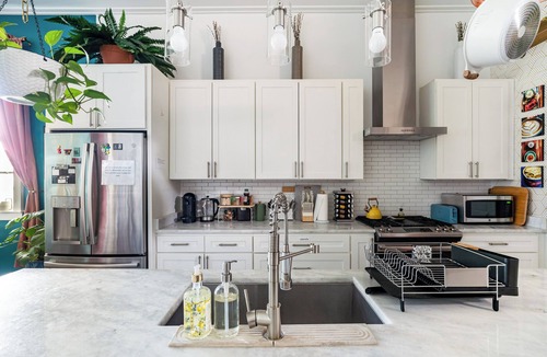 Leonidas House | Chic Surroundings in Uptown New Orleans!