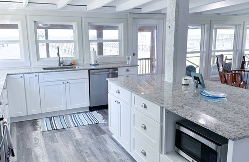 Creole Cabin | Cissie by the Sea 2.0-Fishing,Boat Stall,Sunsets,Best Wharf at Hebert's Landing!