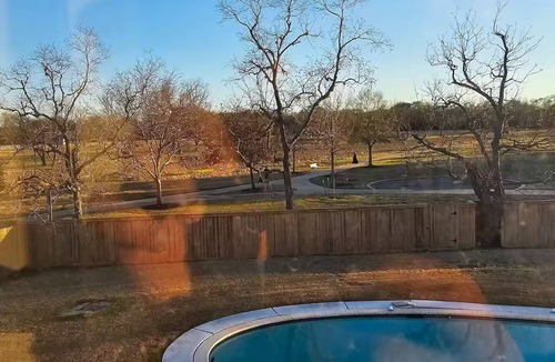 Sugar Land House | City Retreat