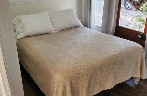 Mandeville Bed & Breakfast | Claiborne Suite in Old Mandeville