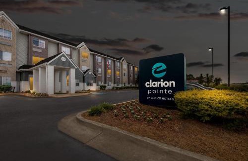Starkville Hotel | Clarion Pointe Starkville near University