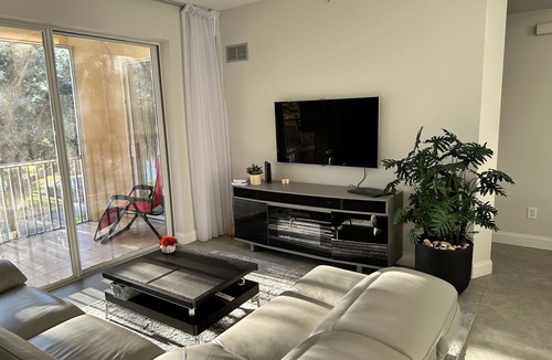 McGregor Apartment | Clean 2 Bdrm, apt