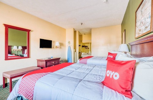 Grenada Hotel | Clean Budget Room Near Grenada Dining + Queen Beds, Pet Friendly & Parking