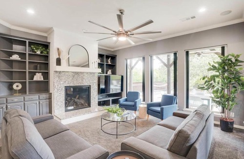 Lewisville House | Clearview Castle - Pool* Jacuzzi Lake View