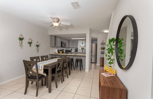 Panama City House | Close to Down town Panama City, ST. Andrews and a short drive to the beach!