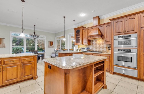 Mayhew House | Close to MSU | Spacious | Grill Deck