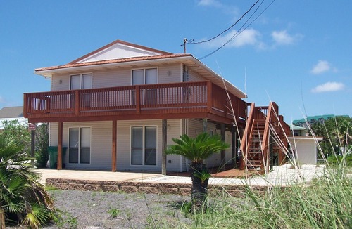 Holiday Isle House | Close to the Beach * with a Boat Slip