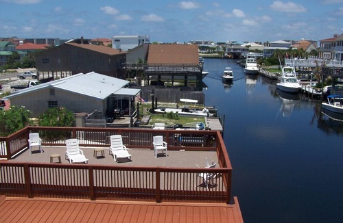 Holiday Isle House | Close to the Beach * with a Boat Slip