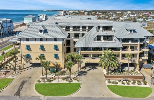 Mexico Beach Business Center Apartment | Club at Mexico Beach 1D by Pristine Properties Vacation Rentals