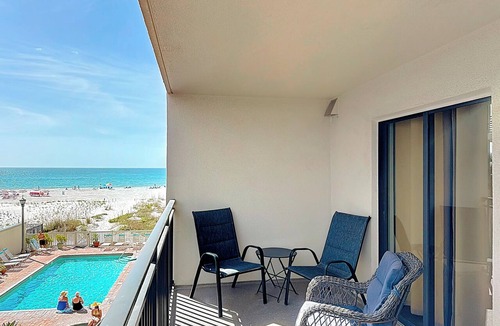 Belle Vista Condo | Coastal Beach Condo | Pool + Jacuzzi | Beach Access