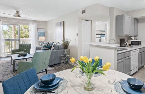 Indian Bayou Condo | COASTAL CHARMER, Great Value, Clean, Walk 2 Beach, Pool, Fitness Center