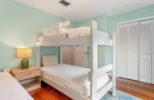 Santa Rosa Beach House | Coastal condo with pool, near deck and dining, close to beach