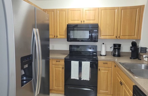 East Naples Condo | Coastal Cozy 3-bedroom condo minutes from downtown Naples and beaches