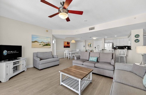 Daytona Beach Condo | Coastal Vibes - Ocean Walk