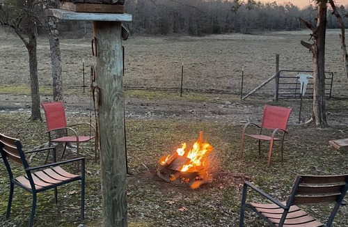 Smithville House | COME SEE US AT JENNY'S FARMHOUSE ! FUN FOR EVERYONE ! ALWAYS SOMETHING TO DO !