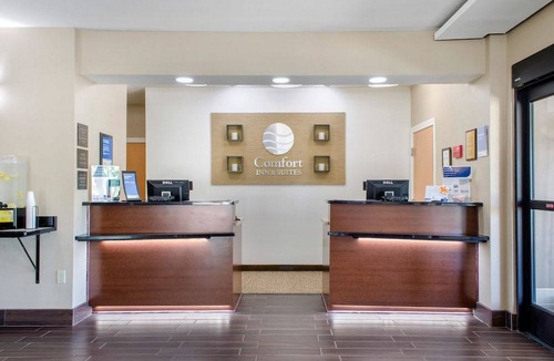 Covington Hotel | Comfort Inn & Suites Covington - Mandeville