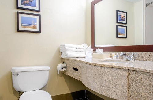 D'Iberville Hotel | Comfort Inn & Suites Biloxi - D'Iberville