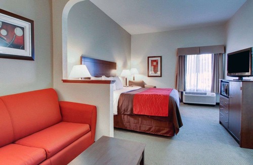 Kreole Hotel | Comfort Inn & Suites Moss Point Pascagoula
