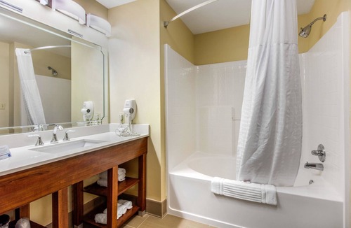 McComb Hotel | Comfort Inn & Suites