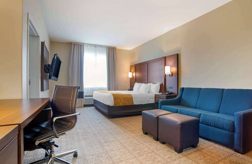 Alexandria Hotel | Comfort Suites Alexandria North
