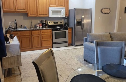 Algiers Point Apartment | Comfortable 2 Bedroom Apt Algiers Point