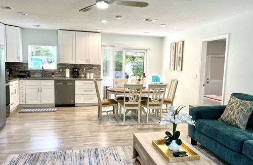 Brent House | Comfortable Home in the Heart of Pensacola