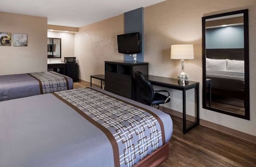 Jasper Hotel | Comfortable Jasper Room Near Dining & Local Attractions + Free Parking & Bfast