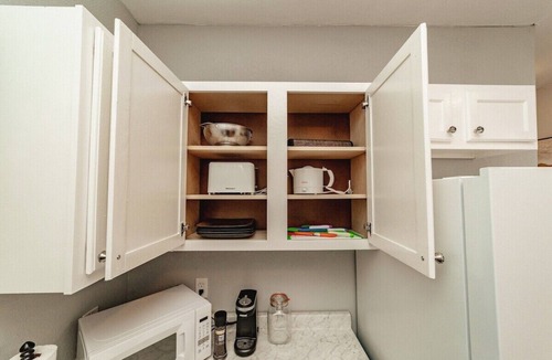 Hattiesburg Apartment | Comfortable King Suite Zen Space