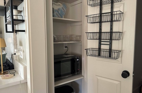 Starkville House | Comfortable retreat minutes away from MSU. Great for Game Days & Family Getaway