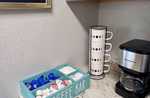 Nederland Apartment | Comfy 2BR 1BA Apt