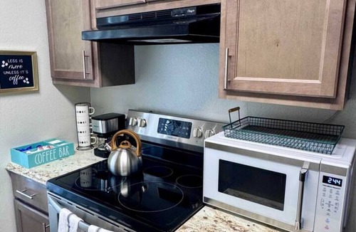 Nederland Apartment | Comfy 2BR 1BA Apt
