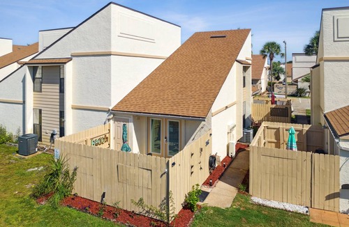 West Panama City Beach Condo | Condo ∙ 2 bedrooms ∙ 6 guests