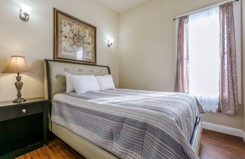 Faubourg Lafayette Condo | Condo ∙ 5 bedrooms ∙ 10 guests